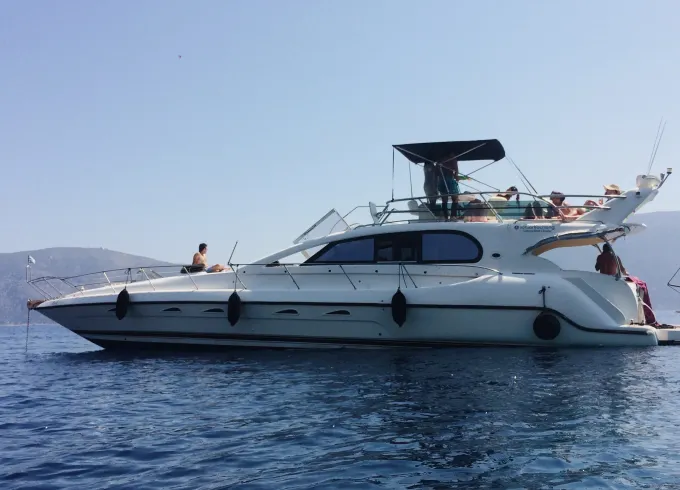 Charter a 54 ft Luxury Yacht and Explore the Ionian Sea!