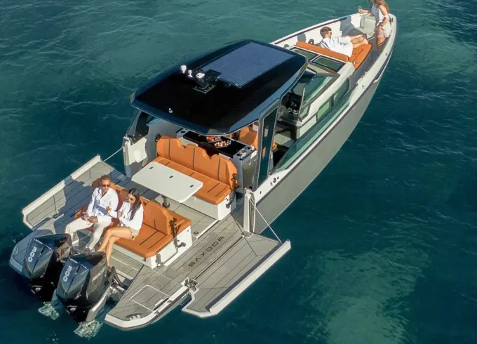 Saxdor 320 GTO to discover Paros, Antiparos and the surrounding islands