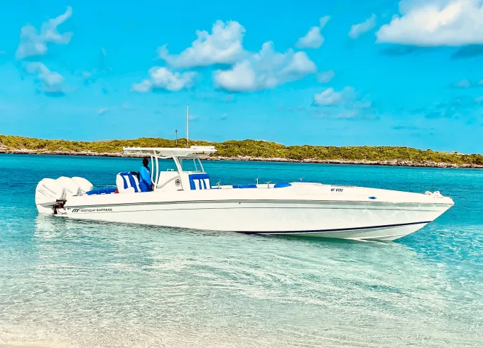 Midnight Express 39 Luxurious Island Tour