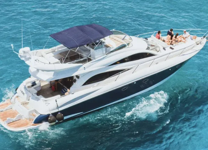 Sunseeker Manhattan 60’ Motor Yacht Charter in Cancún, Isla Mujeres
