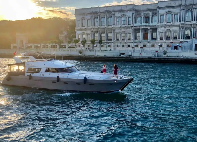 12 People Motor Yacht Charter for your private events in İstanbul