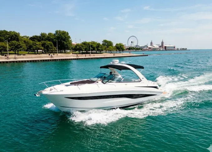 37ft Beautiful Sea Ray Venture Motor Yacht - Explore Chicago's Famous Playpen