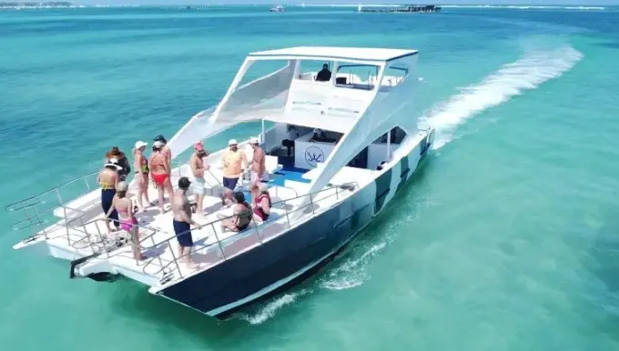 Fun Memories, Captain & Crew Included