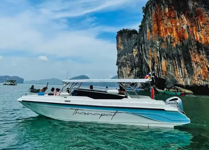 Get ready for an Epic Speedboat Escapade To Phi Phi Islands / James Bond / Krabi