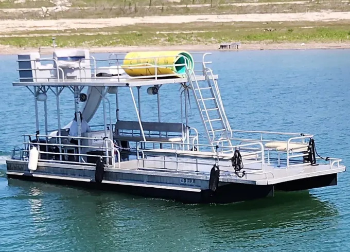 CHEAPEST SOLID CRAFT - 29.5ft Solid Craft 15 Passenger Double-deck with a slide