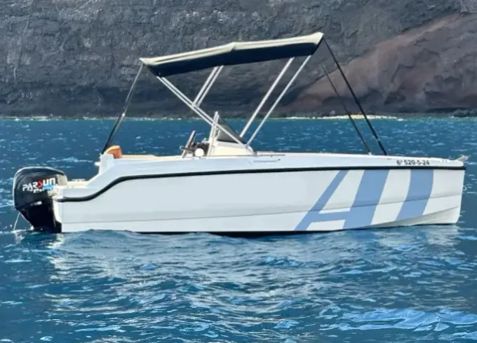 Best no license boat in Tenerife. Not license required