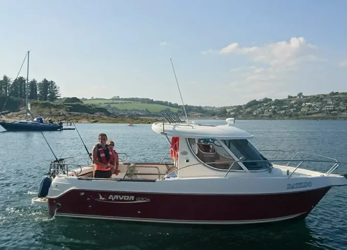 Fishing /Sightseeing Trips with Fergus in and around Cork Harbour, Co Cork.