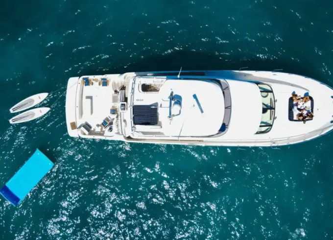 Cabo Yacht: Mexican Food, Premium Open Bar & Ocean Adventures