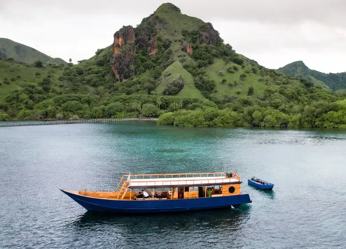 One Day Komodo Tour With Luxury Wooden Boat From Labuan Bajo