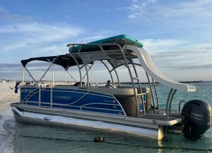 23' Luxury Godfrey Double Decker Pontoon with water slide boat for crab island