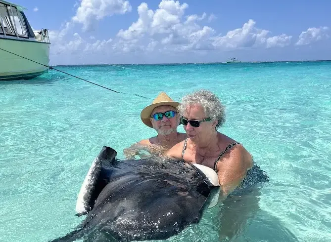 Grand Cayman Private Tour: Stingray City Tour & Snorkeling
