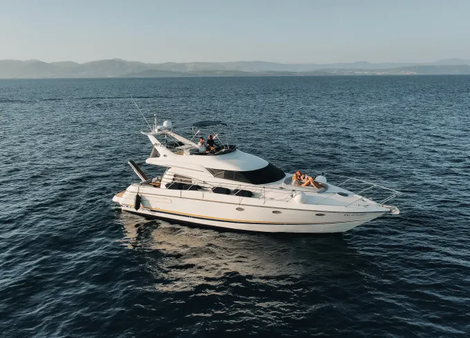 Sunseeker Manhattan 48 FLY Explore Adriatic :)
