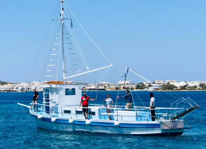 Paroikia Bay Maria T 3h Boat Trip (10:30-13:30)