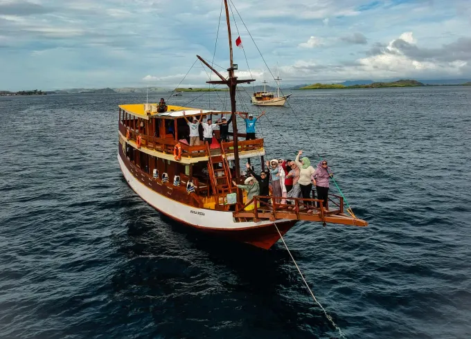 3DAYS/2NIGHTS EXPLORE KOMODO TOUR