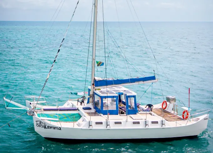 Mnemba Island Private Catamaran Cruise – Lunch & Open Bar