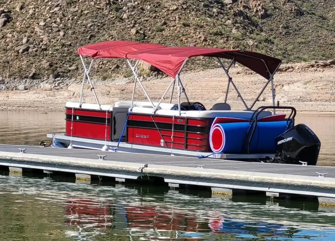 Beautiful 2022 Crest 240LX Tritoon for rent at Lake Pleasant w/ seating for 12!
