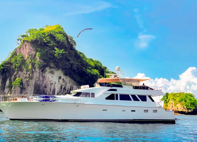 90’ Cheoy Lee - The Ultimate Yacht Experience in Puerto Vallarta