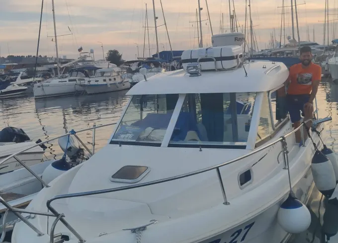 Jeanneau Merry Fisher 705 Rent a Boat Bar, Montenegro