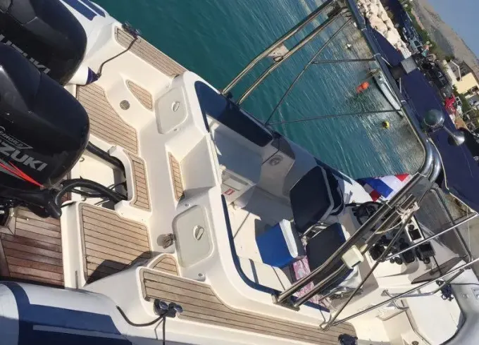 RIB rental in Hvar