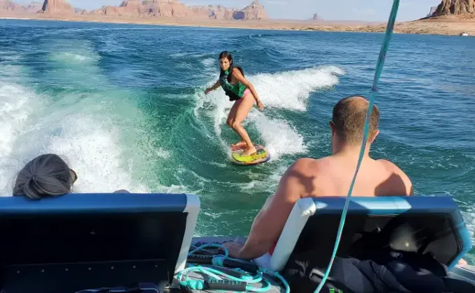 Captained Tige 23ft Wake Surf & Wakeboard / Captain Will Come with Boat