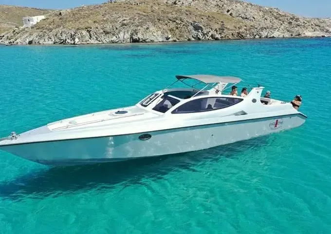 36' Cigarette Speed Boat (Ecomariner) in Mikonos, Greece