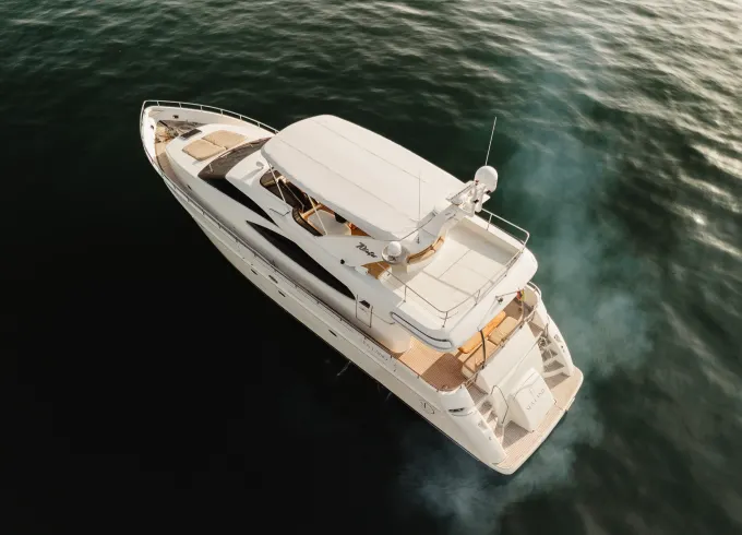 *ONLY NIGHT* Cartagena Bay... for parties with DJs For 35 passengers