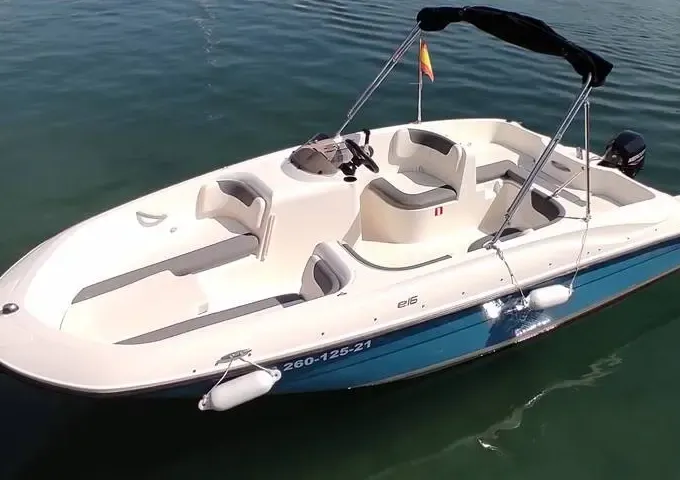 Rent boat B542 'Nereo' (5p) without licence in Palma, Spain