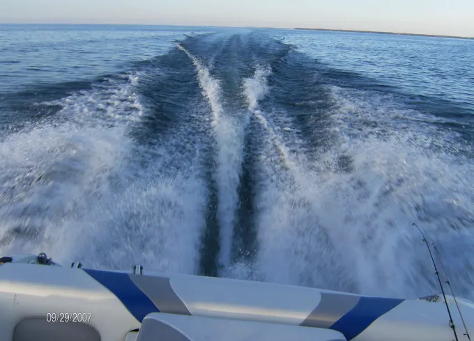 Stingray powerboat at Simcoe lake