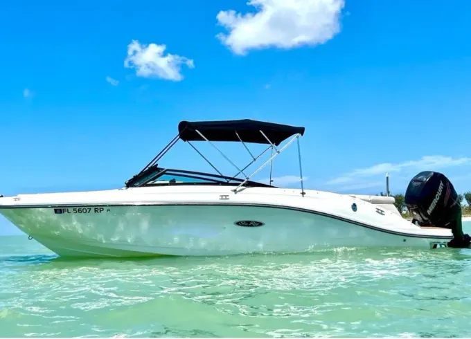 Enjoy 24 ft Sea Ray in Cape Coral, (minimum 3 days rental)