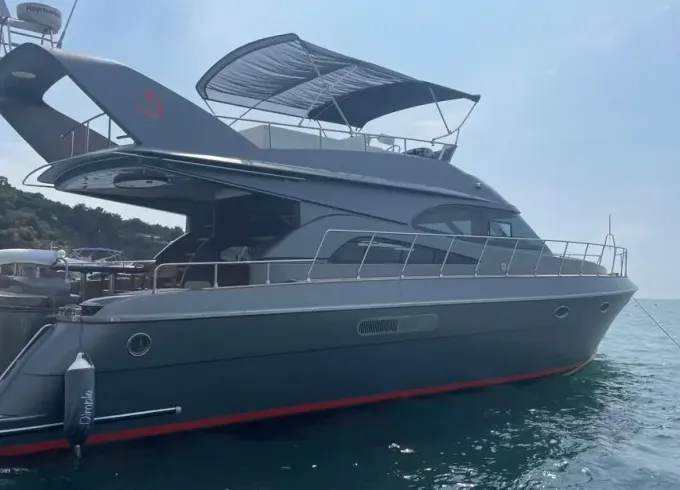 12 person Motor Yacht Ready for Rent in İstanbul, İstanbul