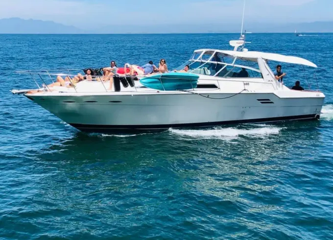 Get on the yacht 46ft to go to the best beaches in Puerto Vallarta, Mexico