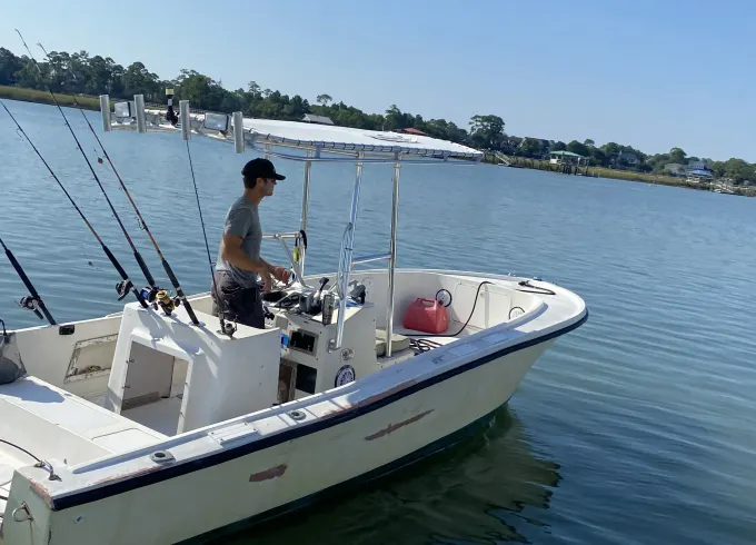 22' Mako Center Console for Fishing and Day Trips in Folly Beach