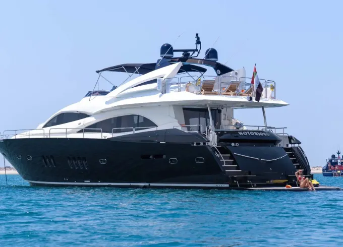 Ultra Luxury 90ft Mega Yacht with Jacuzzi & BBQ - 20 Pax Vip Experience