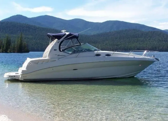 Beautiful Sea Ray Sundancer 320 in Acworth Ga,