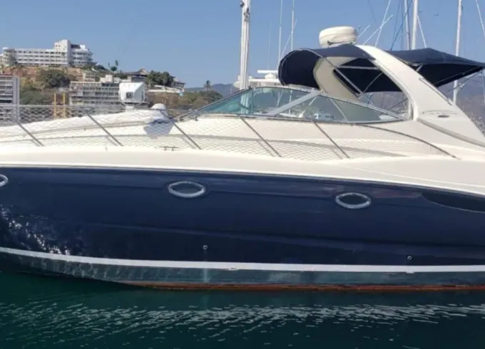 Enjoy This beautiful 38 ft yacht in Los Cabos