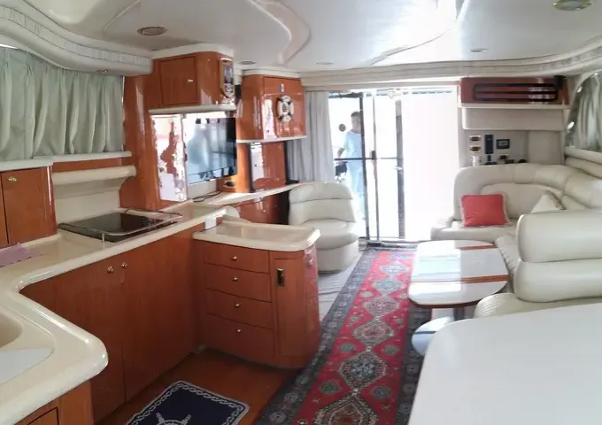 53' Sea Ray Sundancer Motor Yacht in Isla Mujeres