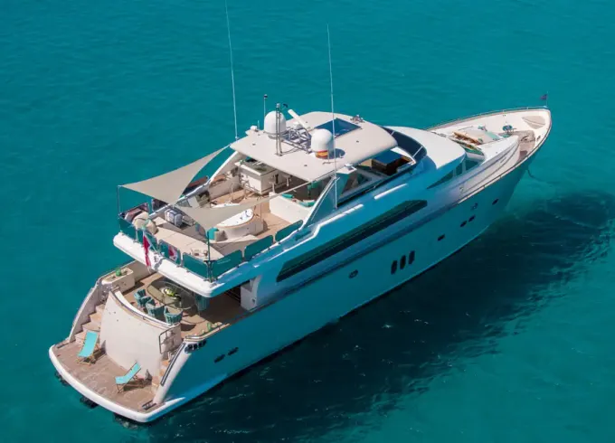 98ft Horizon VIP Yacht Charter up to 12 guests - Dubai Marina