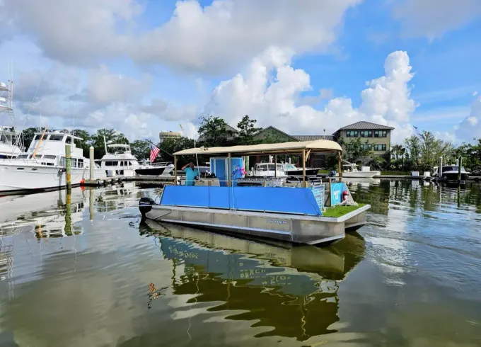 Karaoke Party Charter Catamaran in Charleston for 14 people