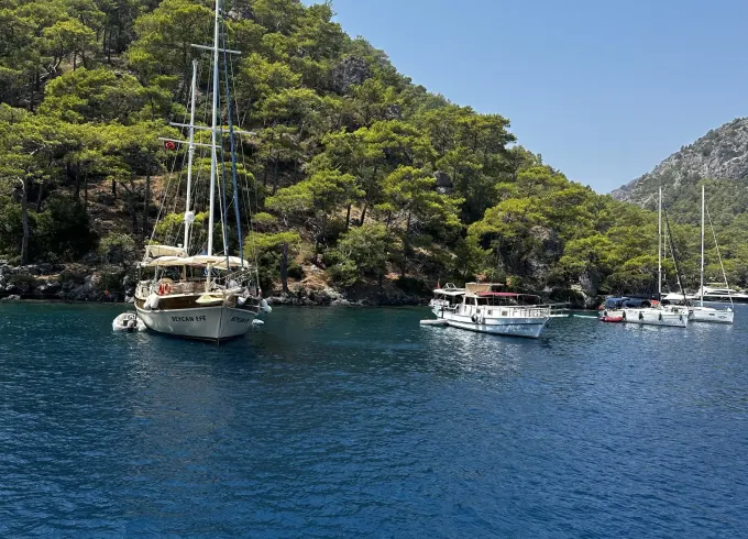 Gocek Mugla Yacht Trip and 12 Island Full-Day Tour with Lunch