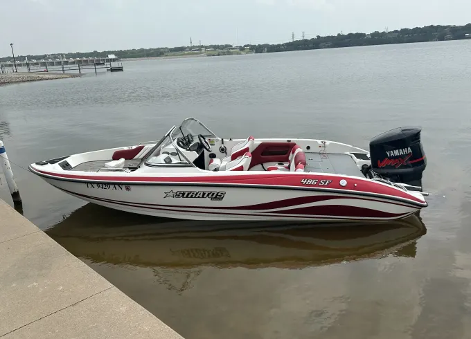 Stratos 486SF Fish and Ski