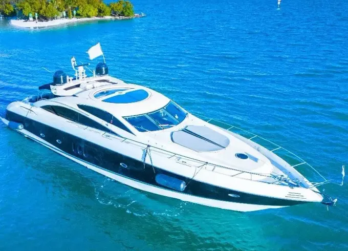 82ft Sunseeker Predator Power Mega Yacht in Miami!!