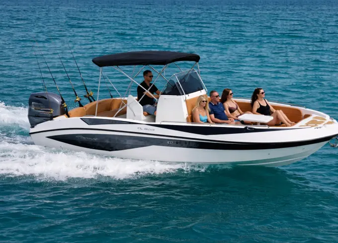 Penélope Nireus 620 CL for Exploring the Marbella Coast