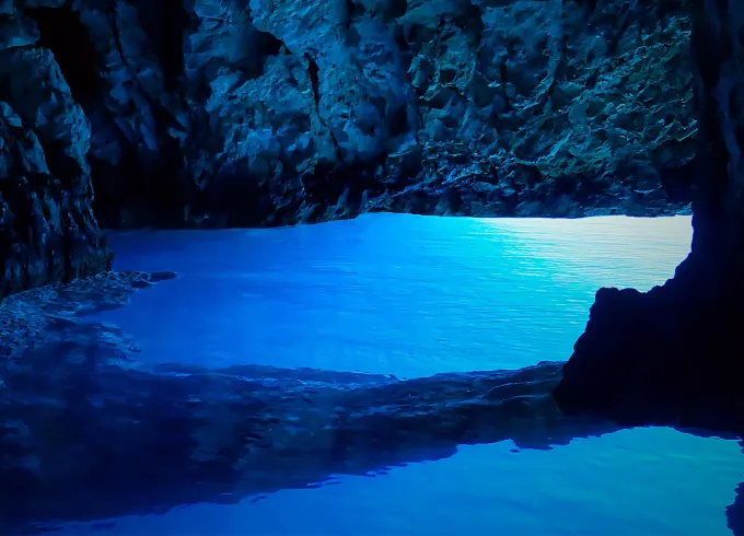Blue Cave & Hvar Island (Paklenjaci) Private Speedboat Tour from Split
