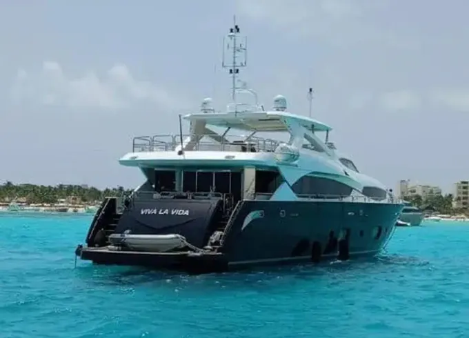 Sunseeker 120ft Luxury Mega Yacht in Cancun
