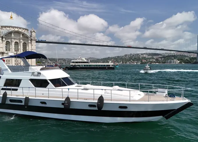 59ft  Captained Luxury Motor Yacht on the Bosphorus