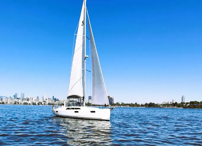Beneteau 41.1 Oceanis Sailing Charter in Vancouver