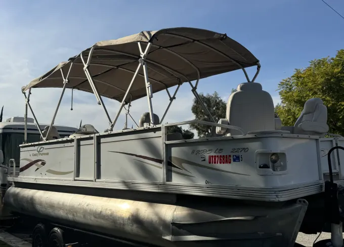 Enjoy ANY Lake/Bay/River 2008 Crest 2270 Fisher – The Ultimate-13-Seater Pontoon