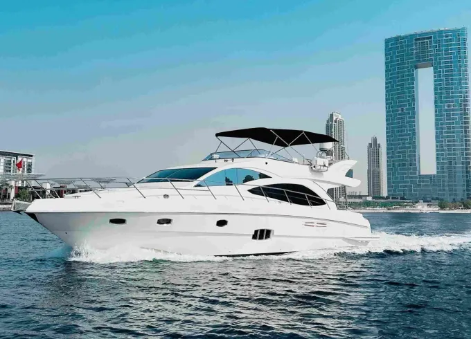 62’ Majesty Modern Luxury Yacht for Dubai Cruise