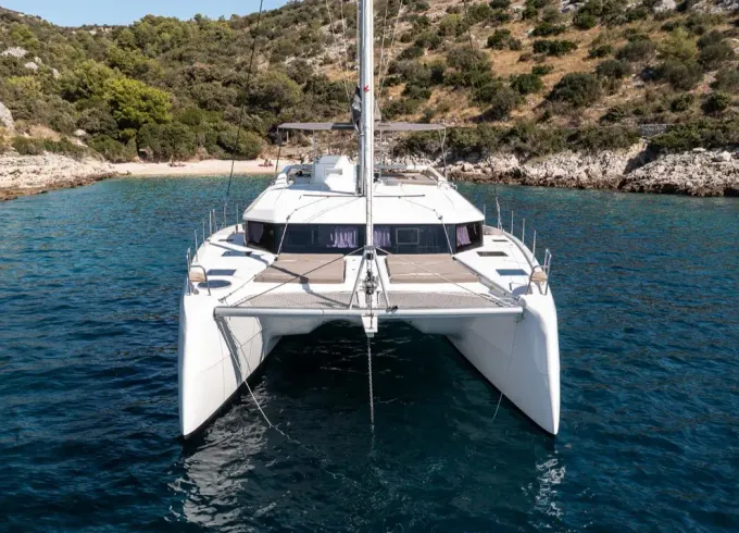 Sualzo Dufour 48 Sailing Catamaran Rental in Salerno, Campania