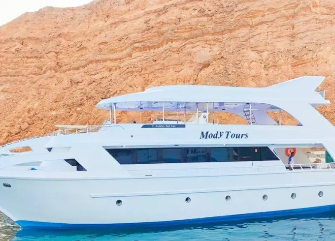 YACHT Daily Rent in SHARM EL SHEIKH with Seafood, drinks, Staff &FREE Transfer